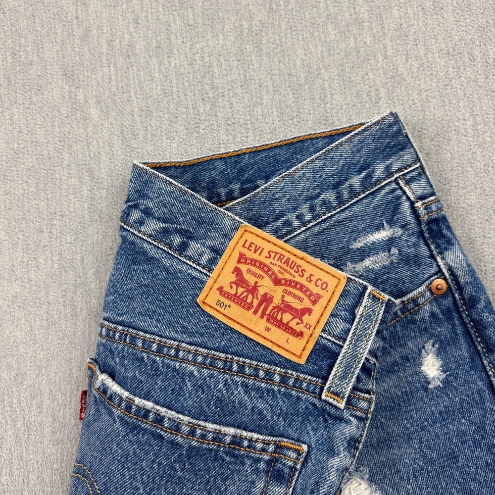 Levis 501 Jeans Womens 28X26 Blue Button Fly Straight Leg Classic Fit Distress - Picture 3 of 15